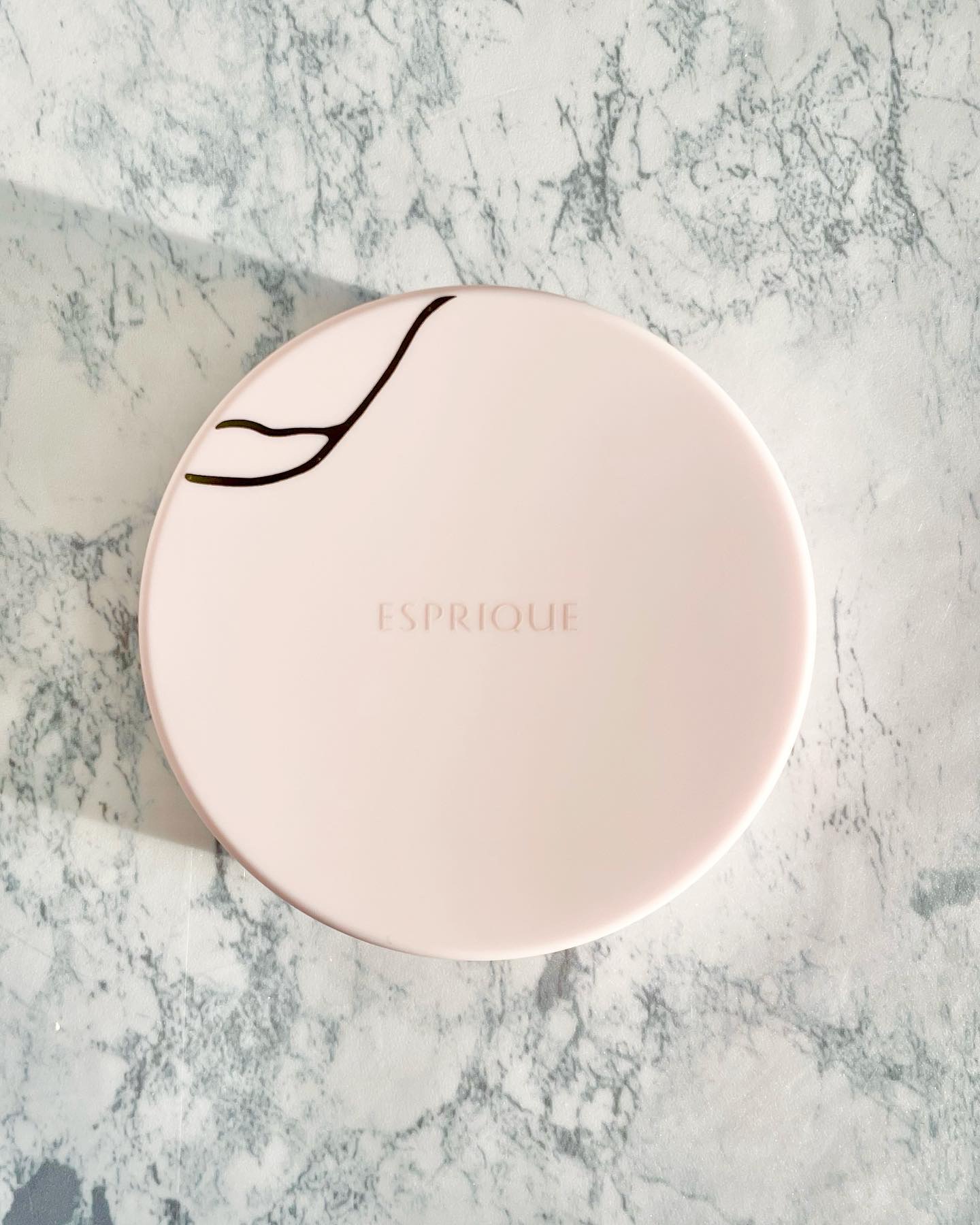 アクアリー スキンウェア カバー 02 ナチュラルベージュ/ESPRIQUE/クッションファンデーションを使ったクチコミ（1枚目）