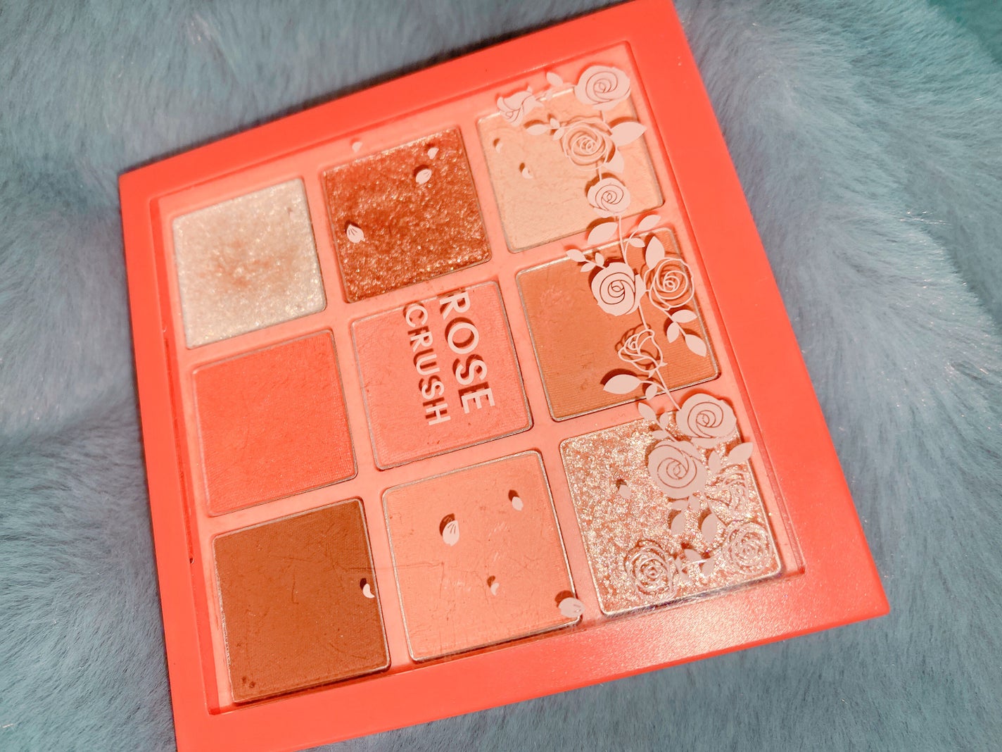 プレイカラーアイズ ローズクラッシュ/ETUDE/アイシャドウパレットを使ったクチコミ(1枚目)