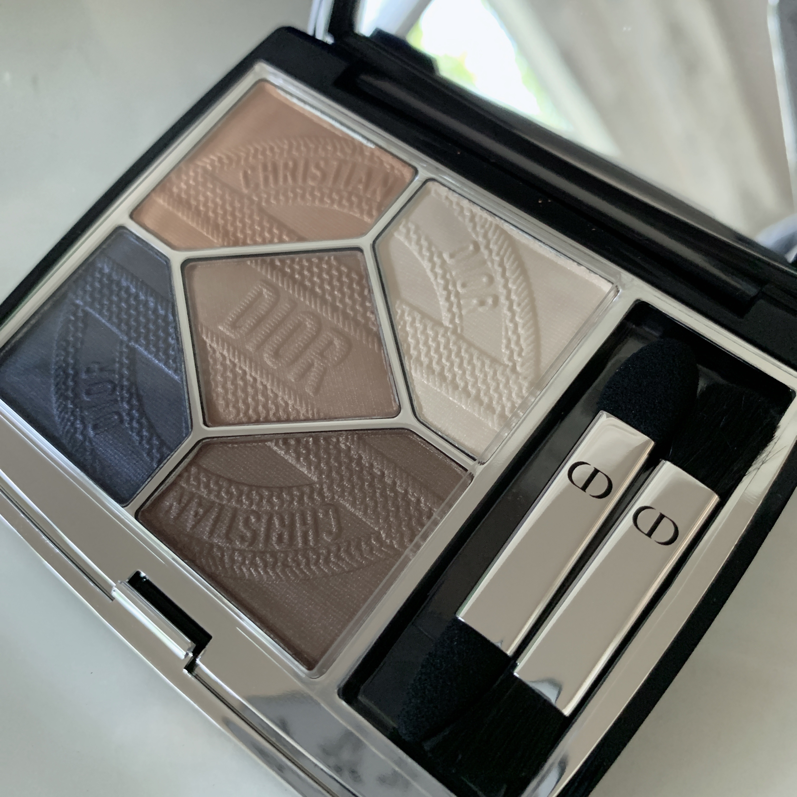 サンク クルール クチュール（サマー コレクション 2023 数量限定品）/Dior/アイシャドウパレットを使ったクチコミ（1枚目）