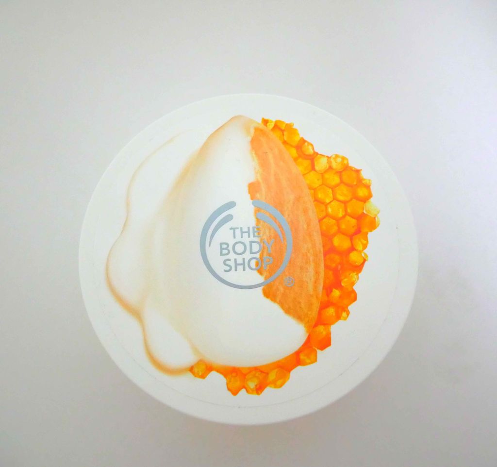 ボディバター アーモンドミルク＆ハニー/THE BODY SHOP/ボディクリームを使ったクチコミ（1枚目）