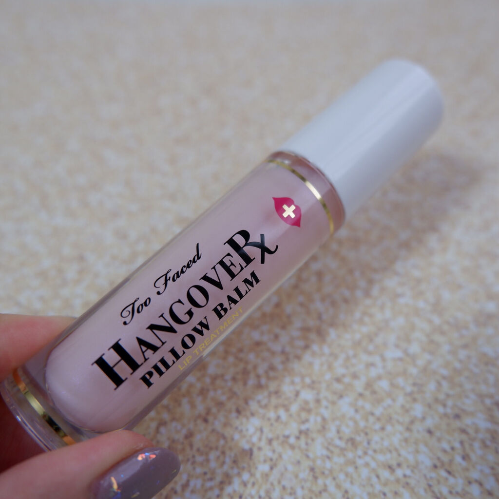 ～トゥー フェイスド ハングオーバー～ ピロー バーム リップ トリートメント/Too Faced/リップ美容液を使ったクチコミ（1枚目）