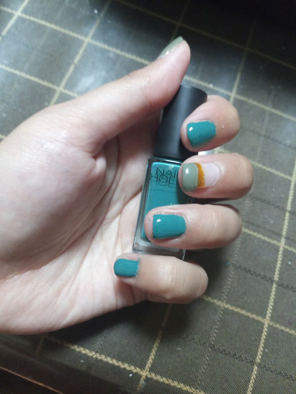 ネイルホリック Lagoon color GR716/ネイルホリック/マニキュアを使ったクチコミ（1枚目）