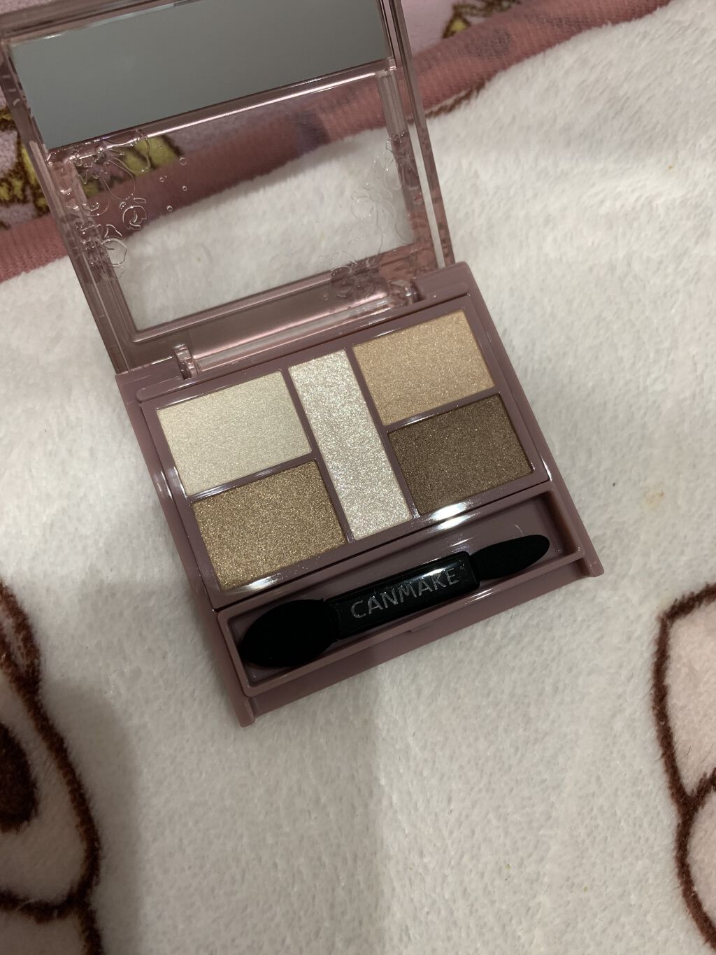 パーフェクトスタイリストアイズ 02 ベビーベージュ/キャンメイク/アイシャドウパレットを使ったクチコミ（2枚目）