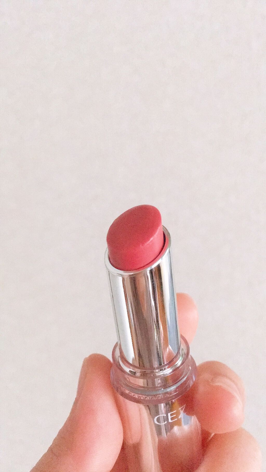 ラスティンググロスリップ/CEZANNE/口紅を使ったクチコミ（2枚目）