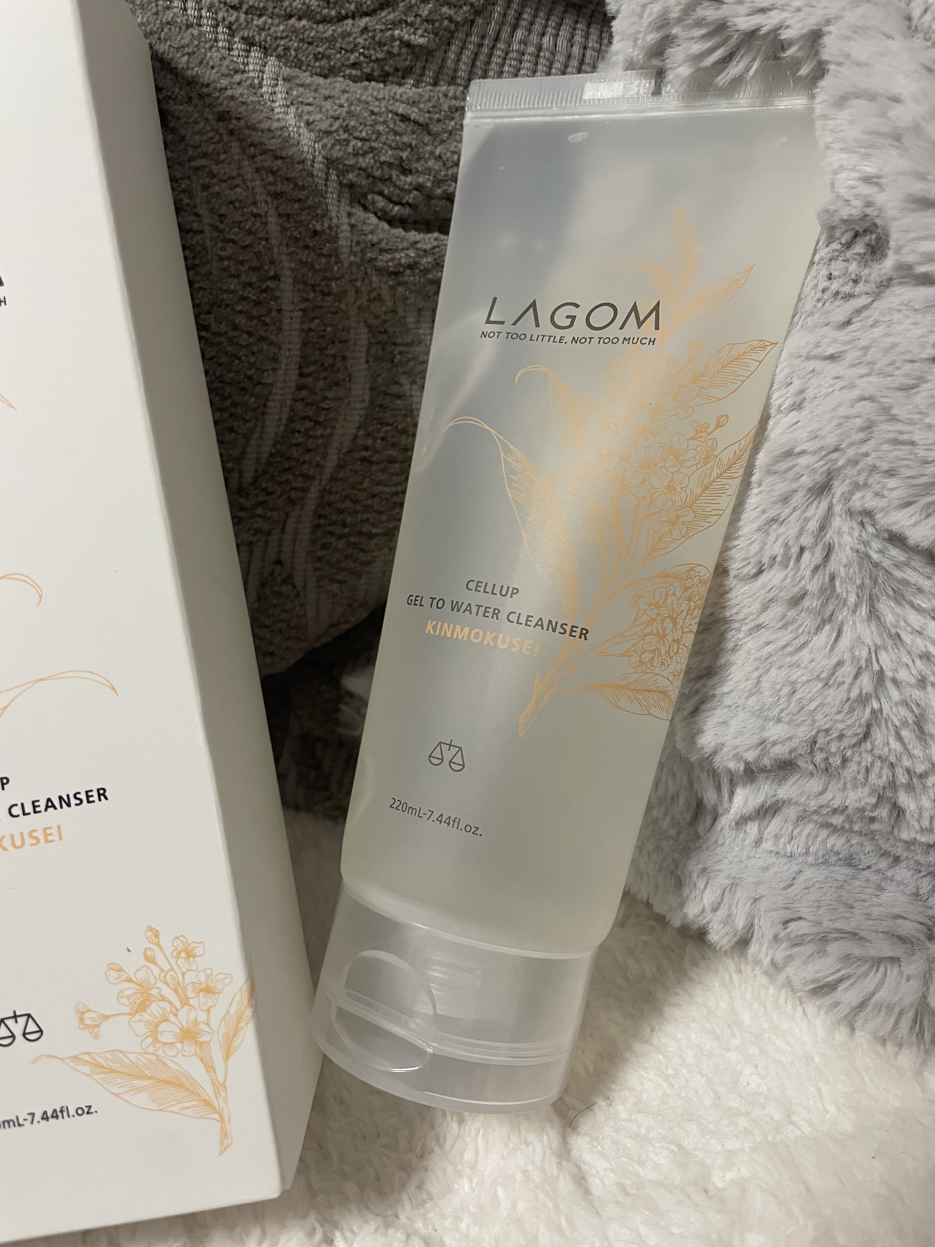 LAGOM  ジェルトゥウォーター クレンザー（KI）（朝洗顔料）のクチコミ「♡Qoo10メガ割購入品紹介♡

☑︎LAGOM
　ジェルトゥウォータークレンザー
　金木犀
.....」（1枚目）