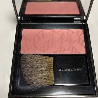 BURBERRY ライトグロウのクチコミ「🍀見直しコスメ🍀

💜 03 ROSE BLUSH

最近使ってなかった〜😅
BURBERRY.....」（2枚目）