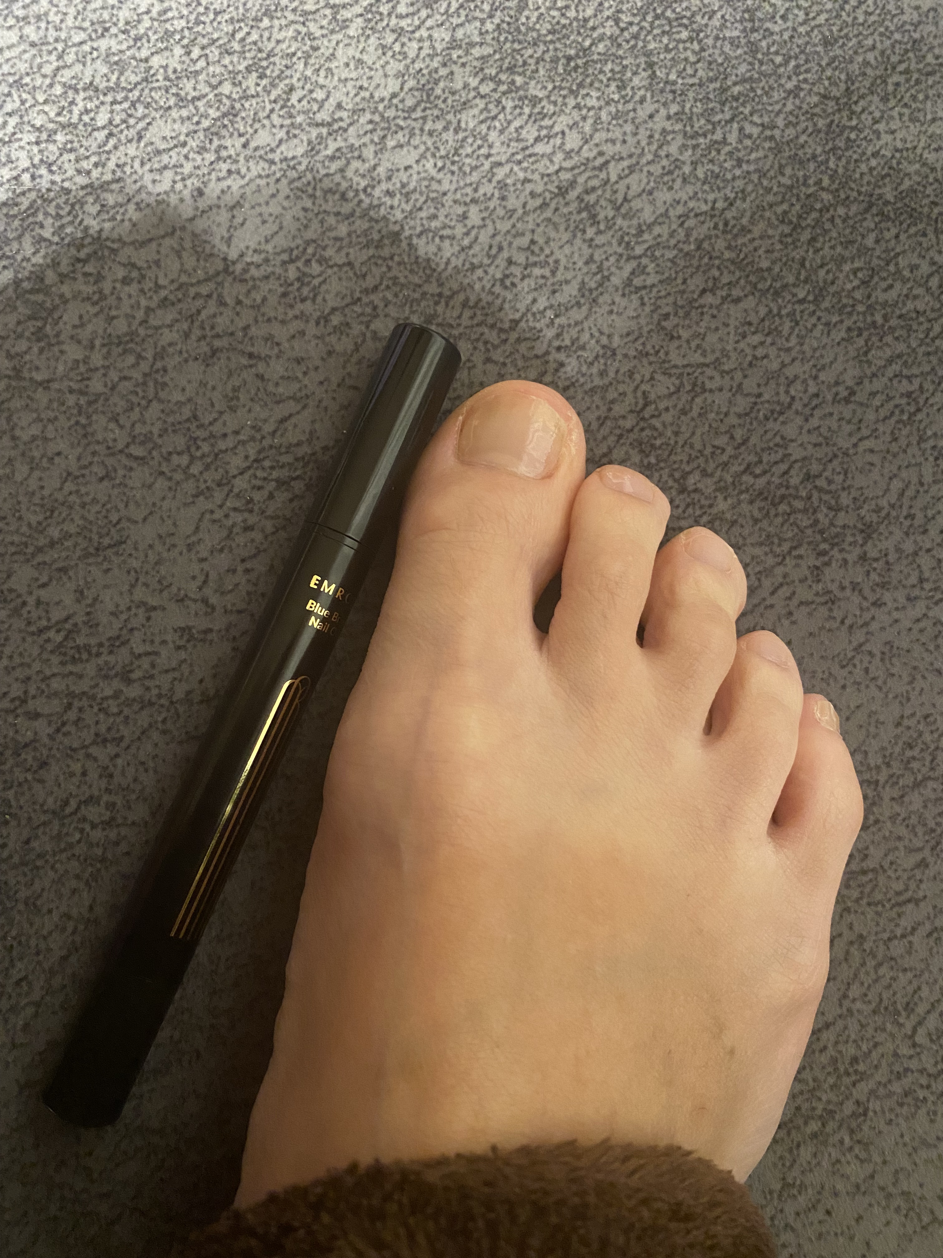 ブルーブライトネイルオイル/EMROSÉ/ネイルオイル・トリートメントを使ったクチコミ（3枚目）