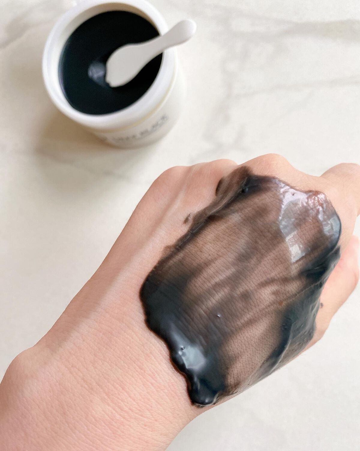 yukari☺︎︎フォロバします♡ on LIPS 「炭のパワーで毛穴すっきり🖤..@ozio_official#ビ..」(4枚目)