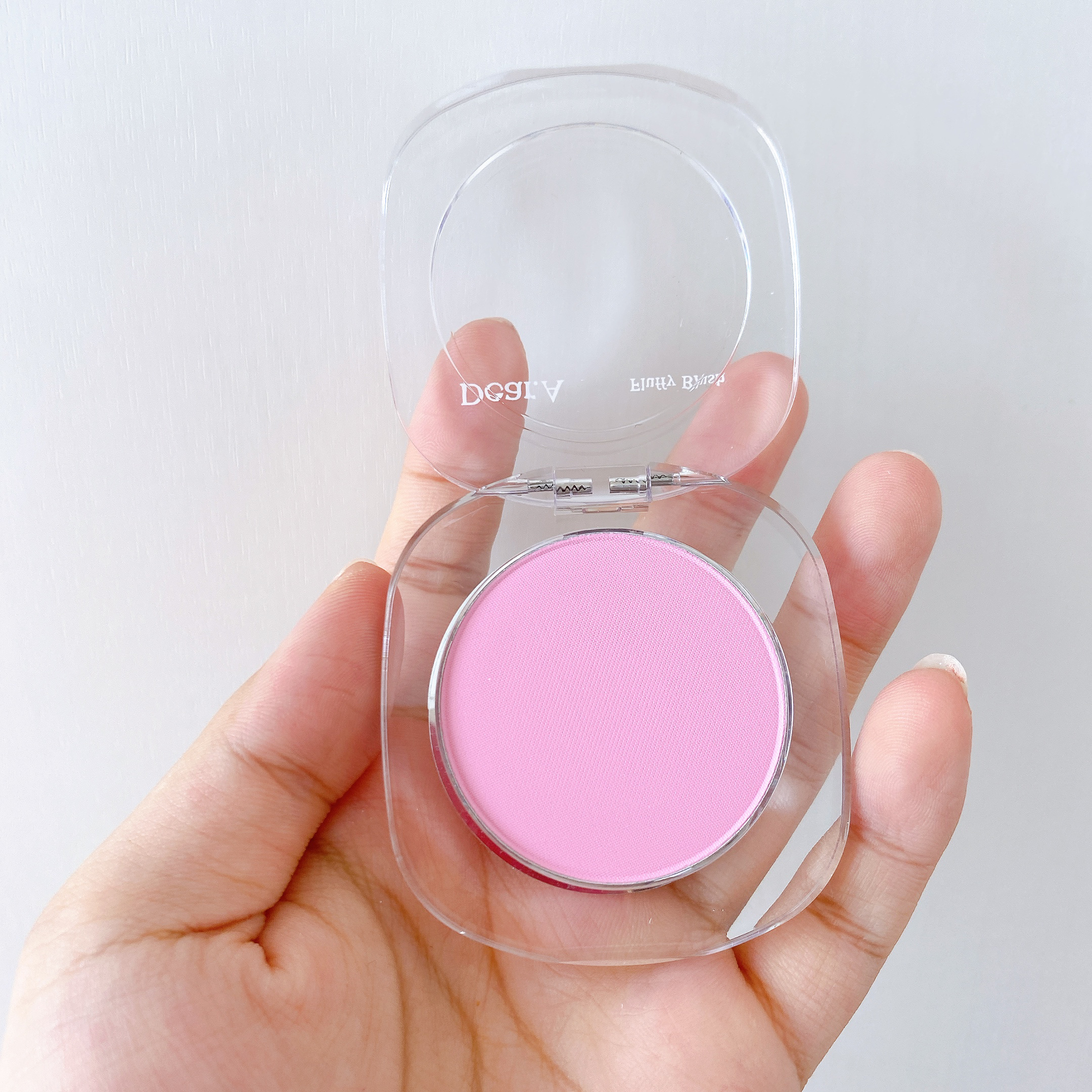 フラッフィーブラッシュ 01 アプリコットクリーム/Dear.A/パウダーチークを使ったクチコミ（2枚目）