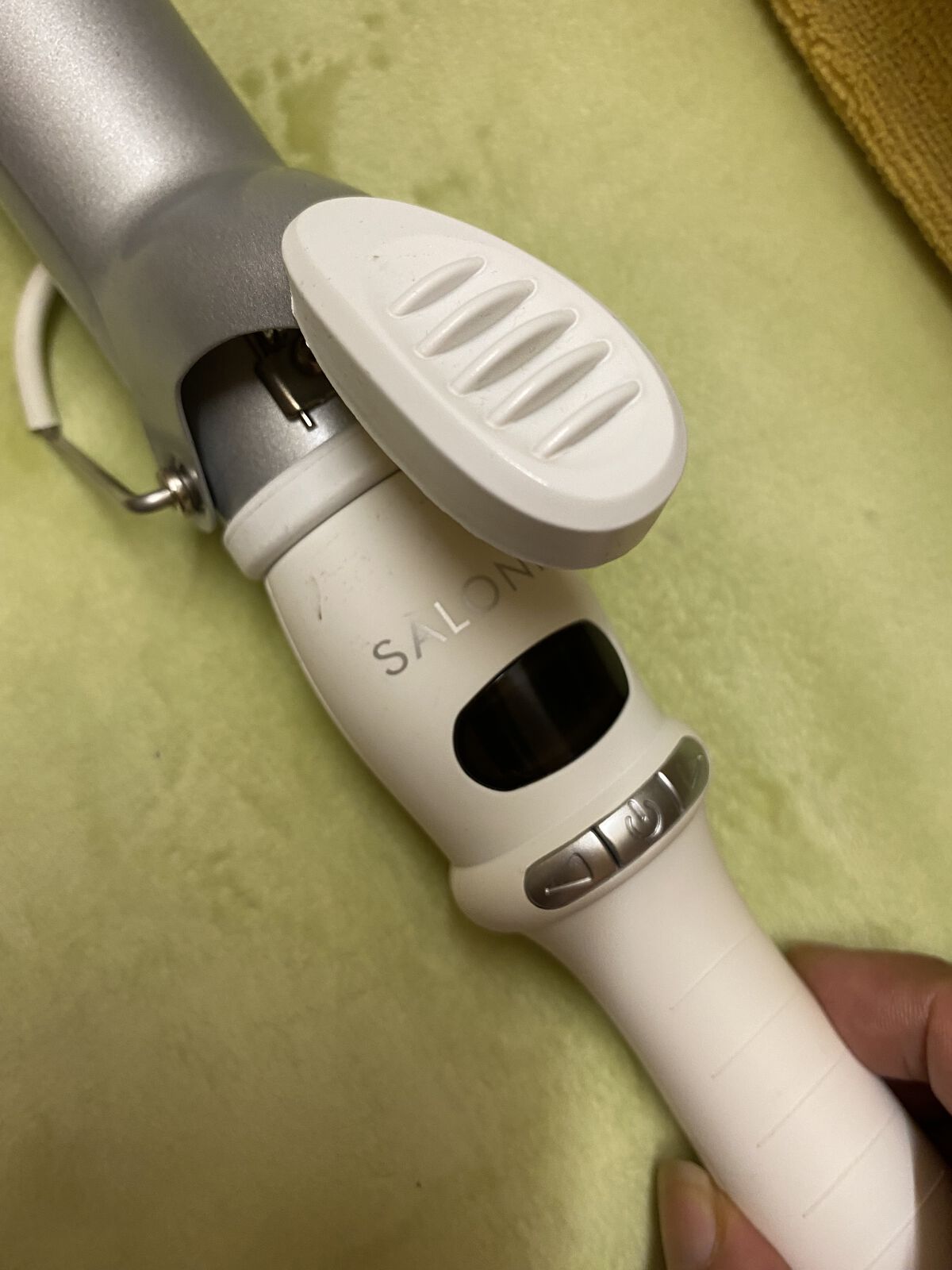 セラミックカール ヘアアイロン チリングリーン 25mm/32mm/SALONIA/カールアイロンを使ったクチコミ（3枚目）