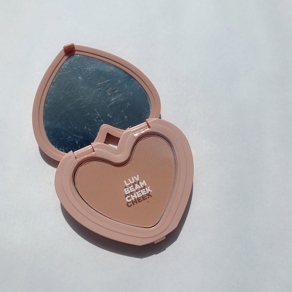 Luv Beam Cheek/lilybyred/パウダーチークを使ったクチコミ（2枚目）