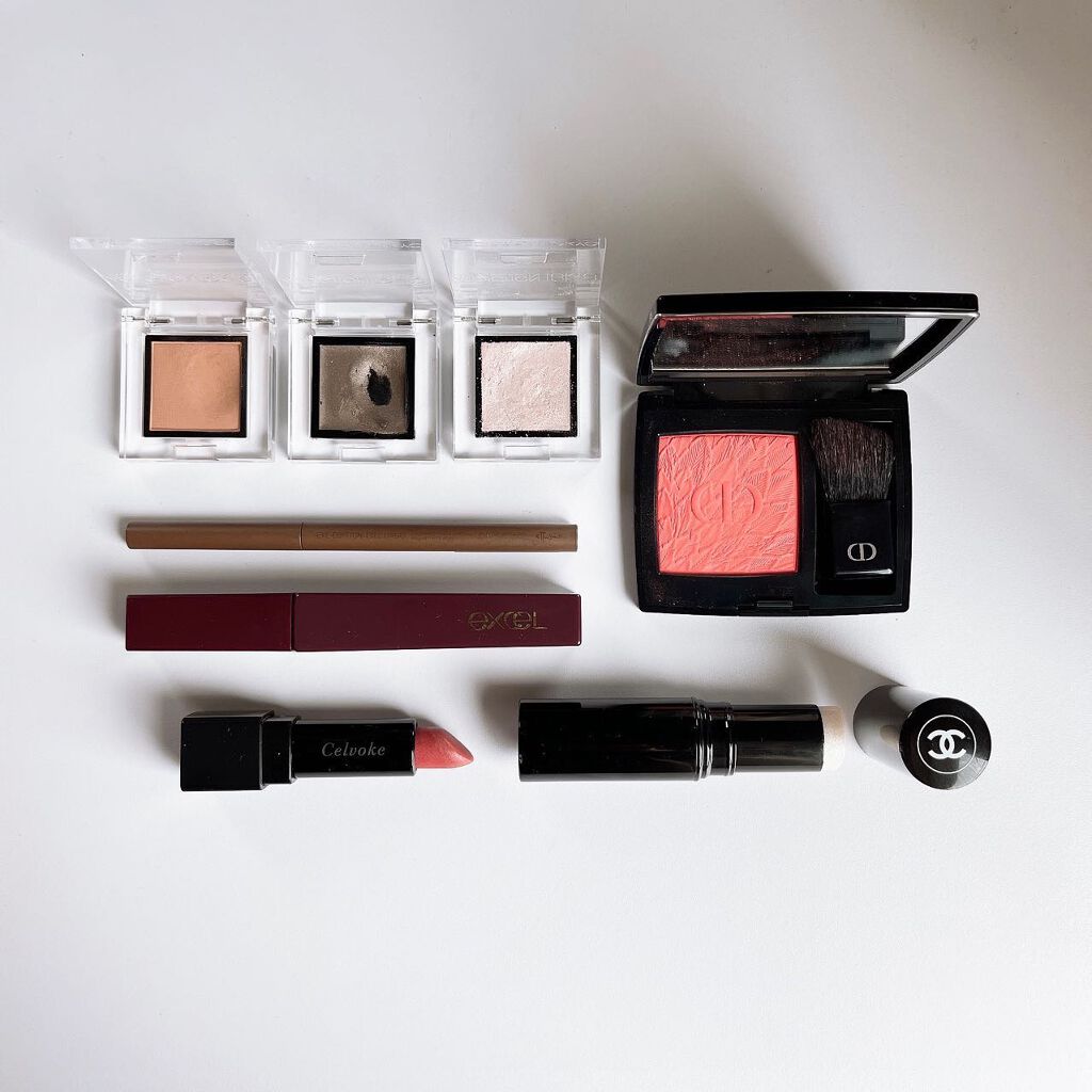 sachico on LIPS 「#今日のメイクお酒飲むと浮腫んで目が重くなるけど最近控えてるの..」(2枚目)