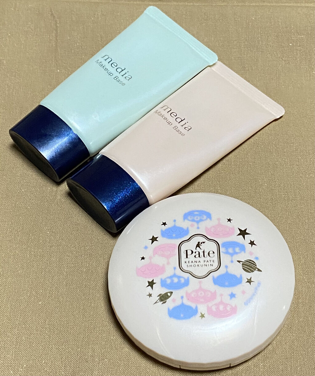 ミネラルBBパウダー BU（ブライトアップ） 限定パッケージ/毛穴パテ職人/プレストパウダーを使ったクチコミ（1枚目）