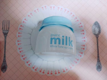 pure milk White Tone up Cream/the SAEM/化粧下地を使ったクチコミ（1枚目）