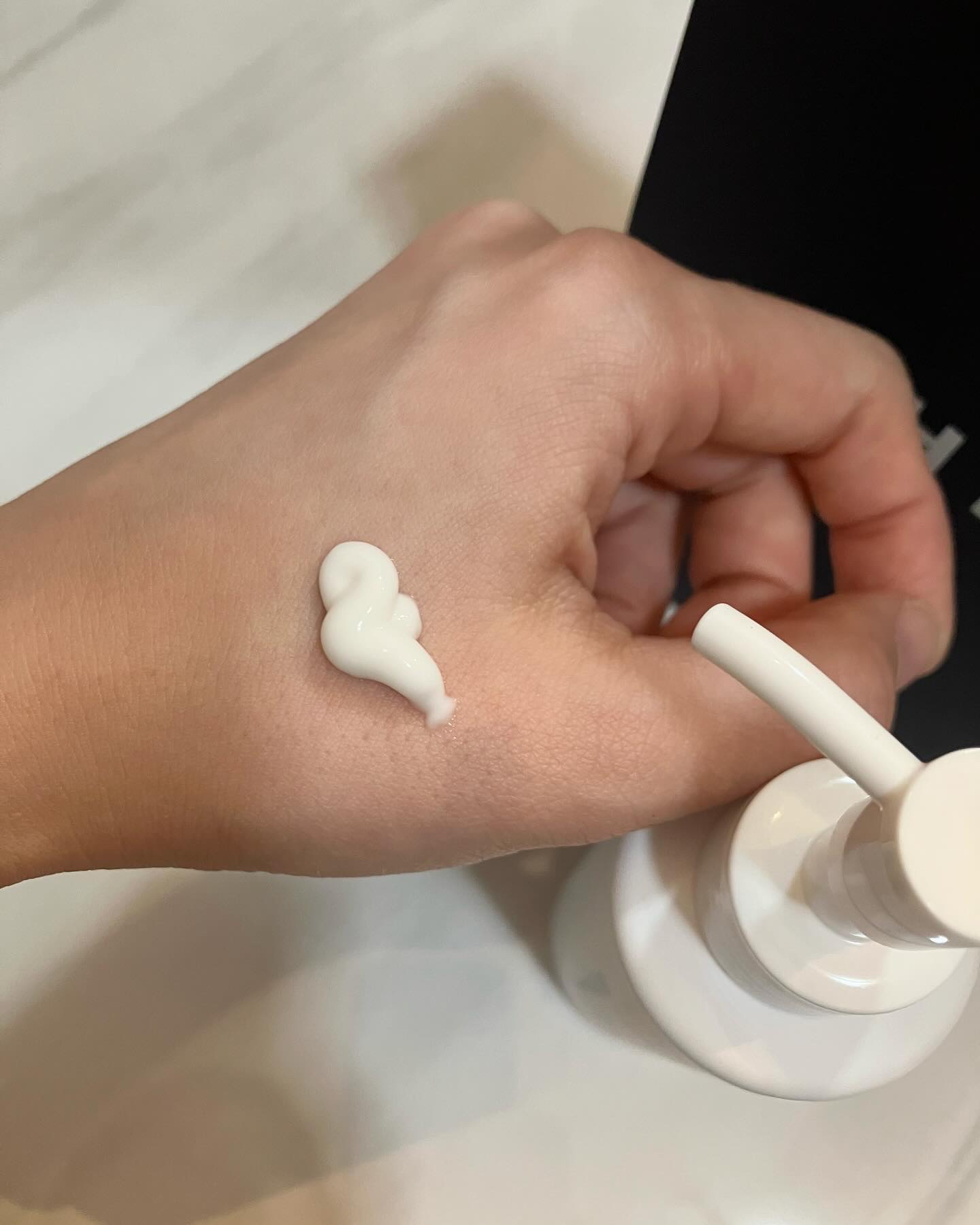 ホワイトリリー ボディミルク/SHIRO/ボディミルクを使ったクチコミ（2枚目）