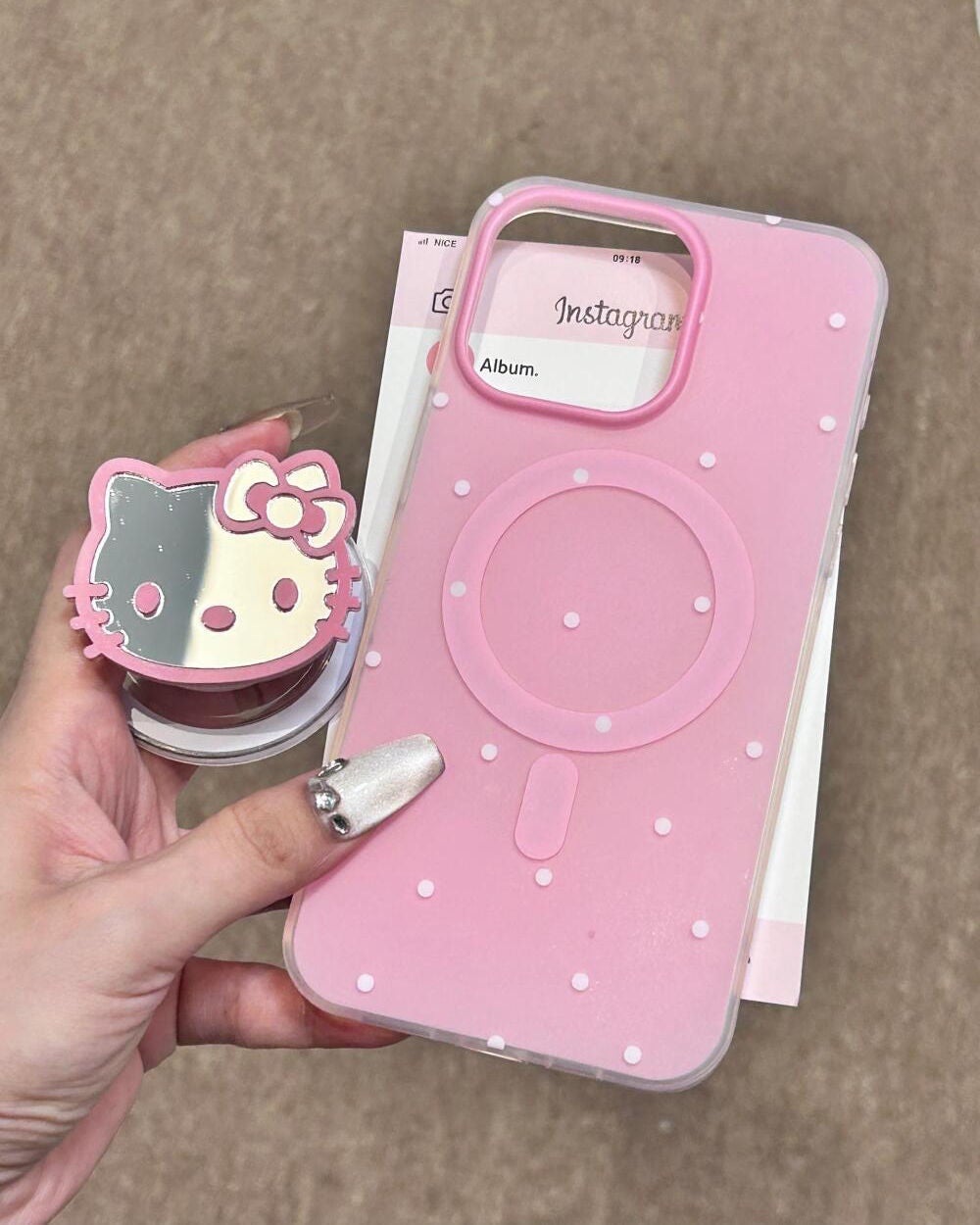 ケース大好きっ子 on LIPS 「キティの鏡はとてもかわいいですね#iPhoneケース#購入品#..」(2枚目)