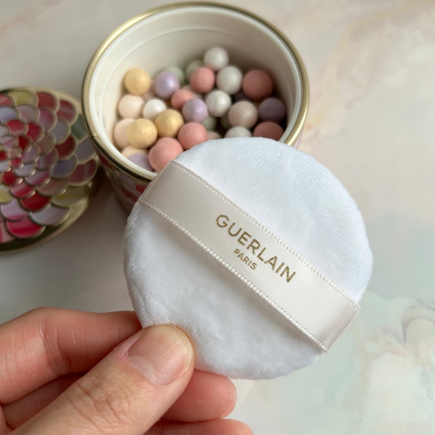 メテオリット ビーユ/GUERLAIN/フェイスパウダーを使ったクチコミ(4枚目)