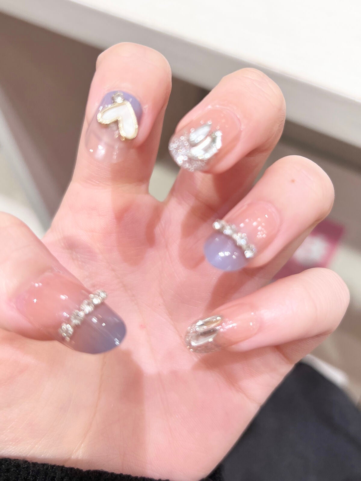 のむた on LIPS 「𓊆SHEINでまたまた可愛すぎるネイルチップみつけた🥰𓊇-..」(1枚目)