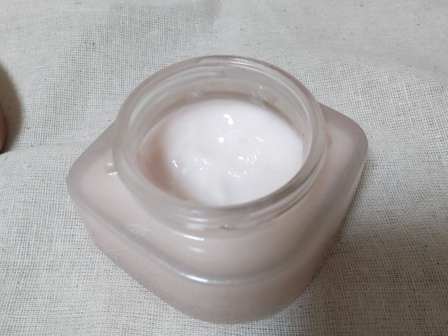 ミシャ グロウ スキンバーム(R)/MISSHA/化粧下地を使ったクチコミ(2枚目)