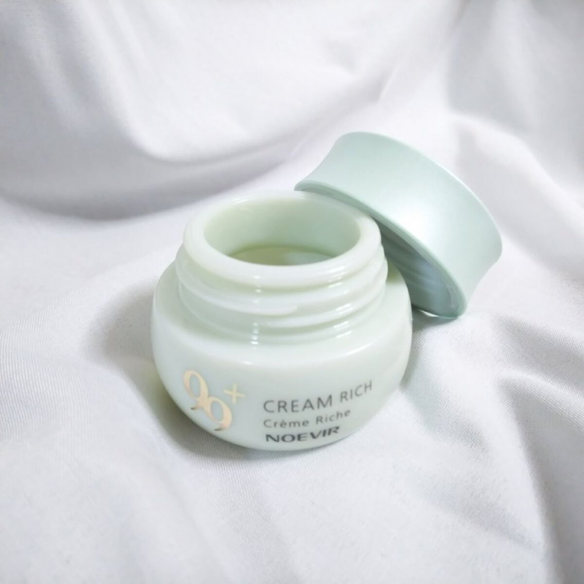 NOEVIRのクリーム
先日とうとう使いきりました！

正直これでなくても良いかな～と言う感じなので
お値段的にもリピは検討してないです🙇

ただ、リッチなクリームを使っている...！
とテンションは上がりましたね✨



#使いきり #