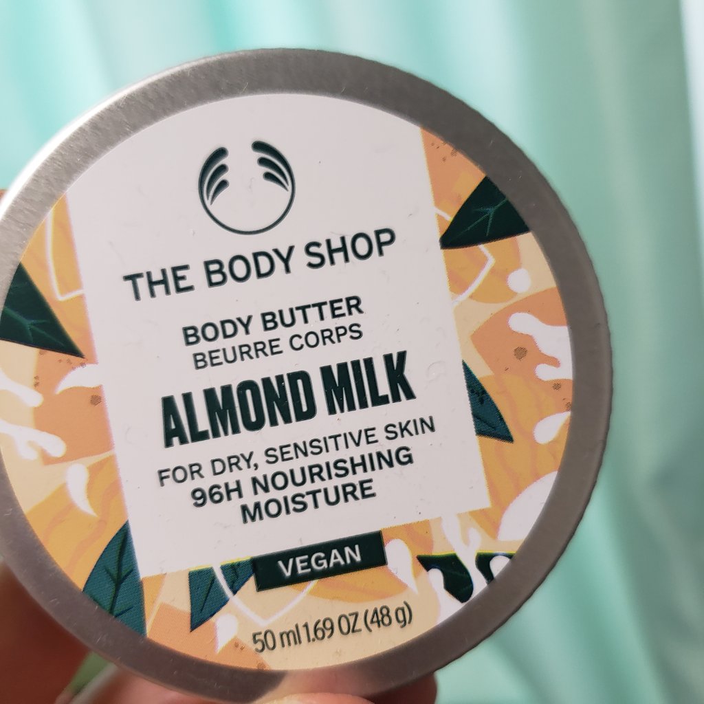 ボディバター アーモンドミルク 50ml/THE BODY SHOP/ボディクリームを使ったクチコミ（1枚目）