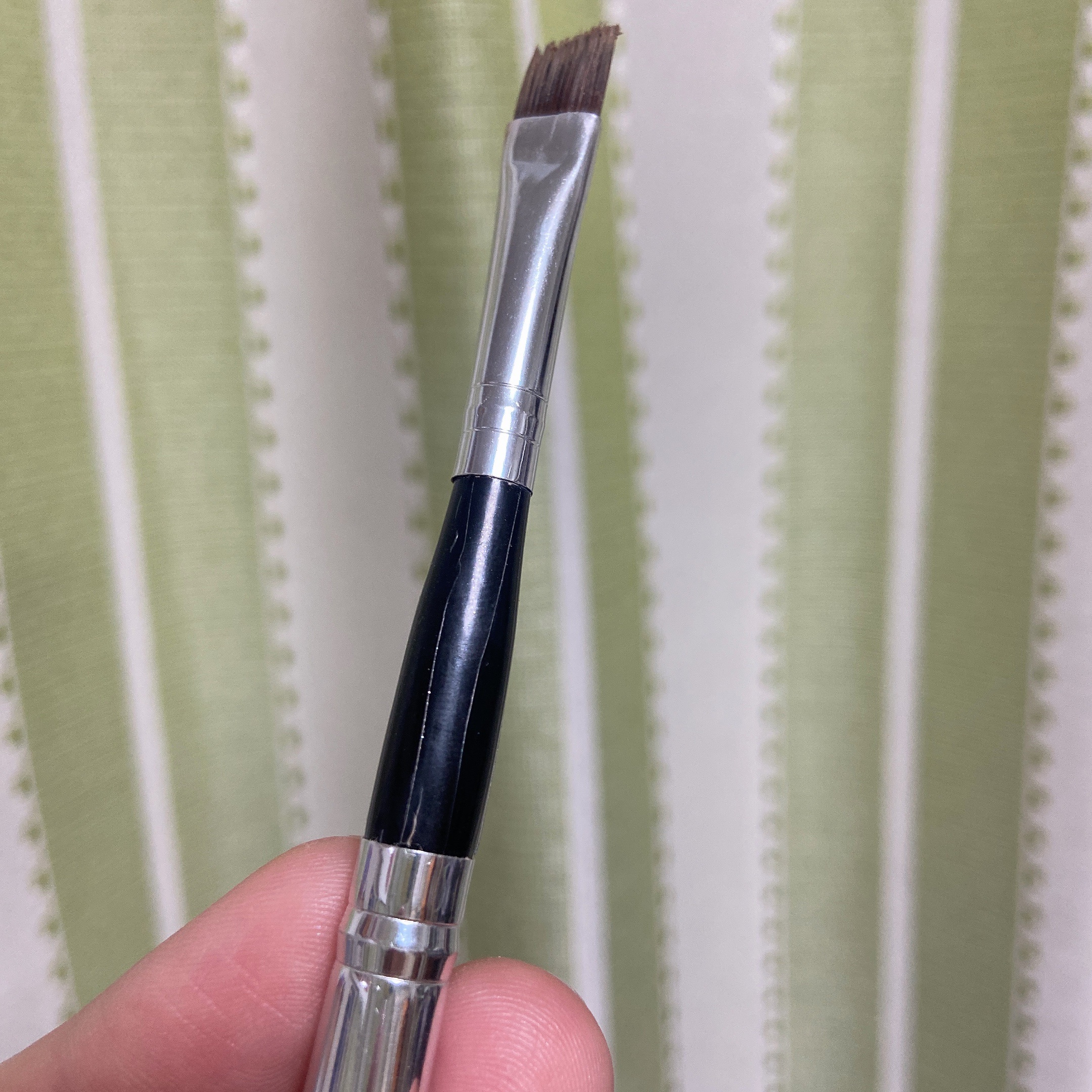 ダブルアイブロウブラシ/セリア/メイクブラシを使ったクチコミ（2枚目）