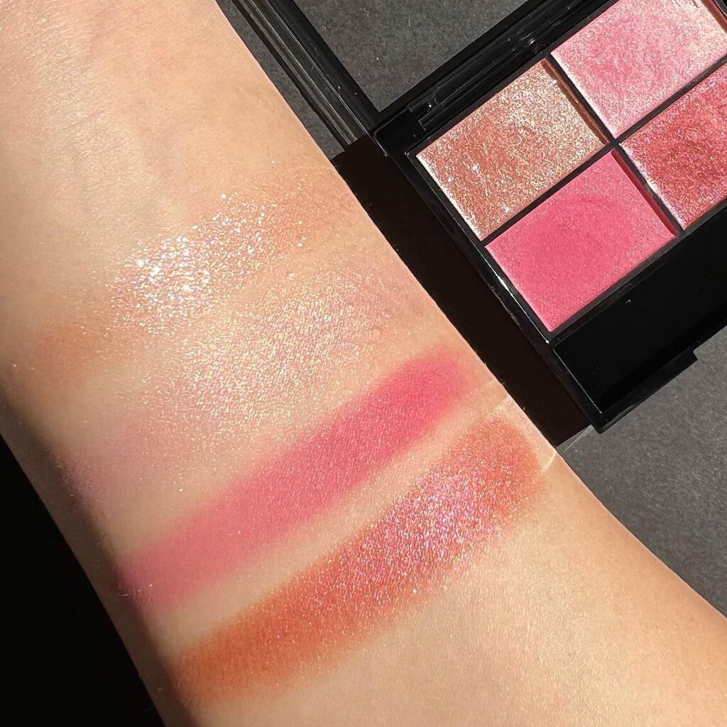 レブロン カラーステイ デイ トゥ ナイト アイシャドウ クアッド/REVLON/アイシャドウパレットを使ったクチコミ(3枚目)