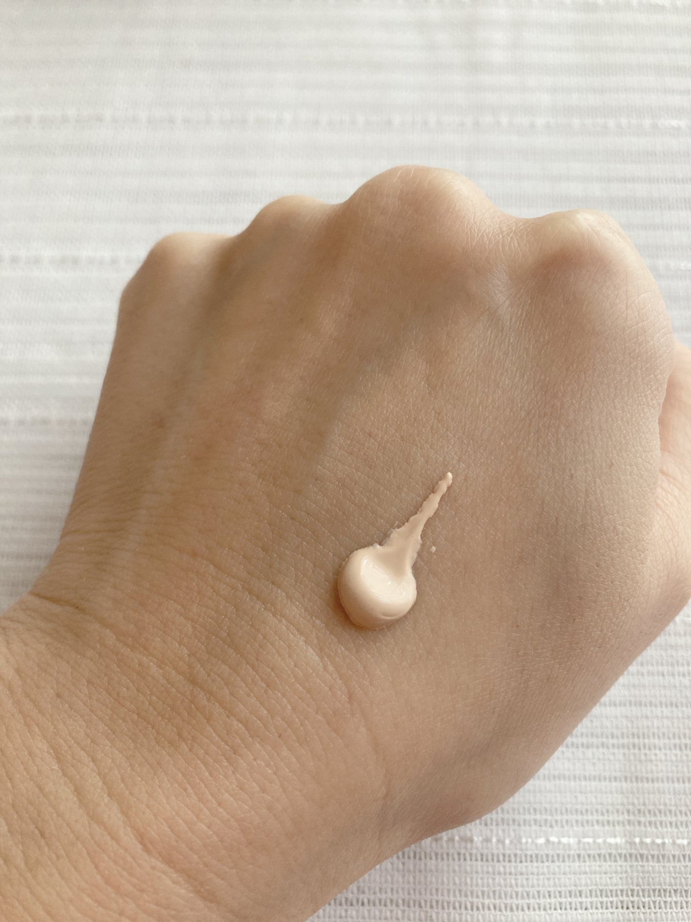 3番 ノーファンデ陶器肌トーンアップクリーム/numbuzin/化粧下地を使ったクチコミ(2枚目)