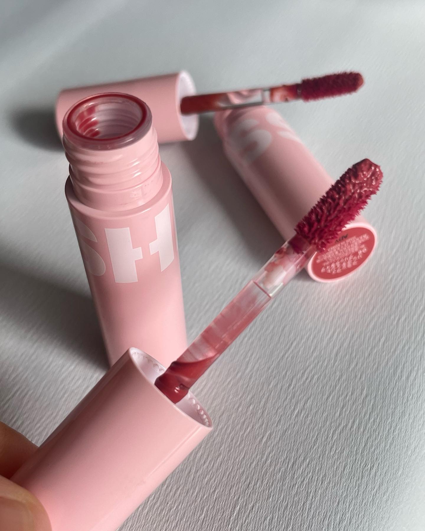 フラッフィリップティント 07 ユアローズ/BLESSED MOON/リップティントを使ったクチコミ（2枚目）