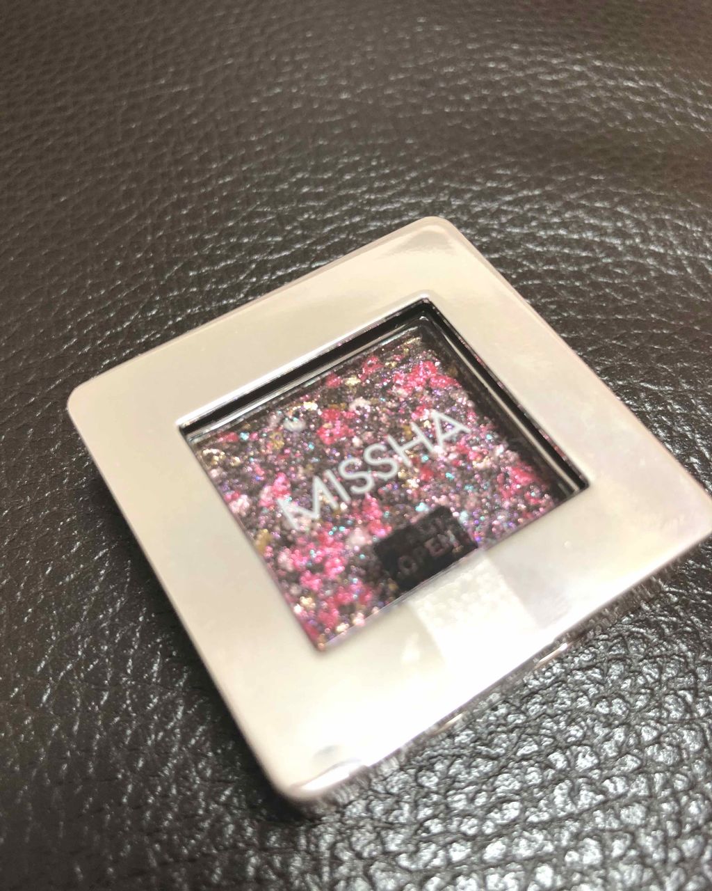 グリッタープリズム シャドウ/MISSHA/グリッターを使ったクチコミ(1枚目)