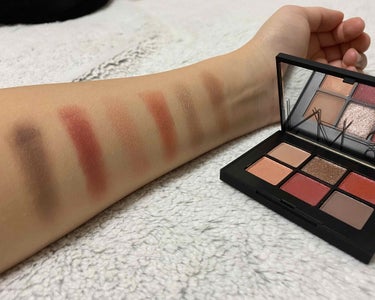 ヴォワヤジュールアイシャドウパレット/NARS/アイシャドウパレットを使ったクチコミ（2枚目）