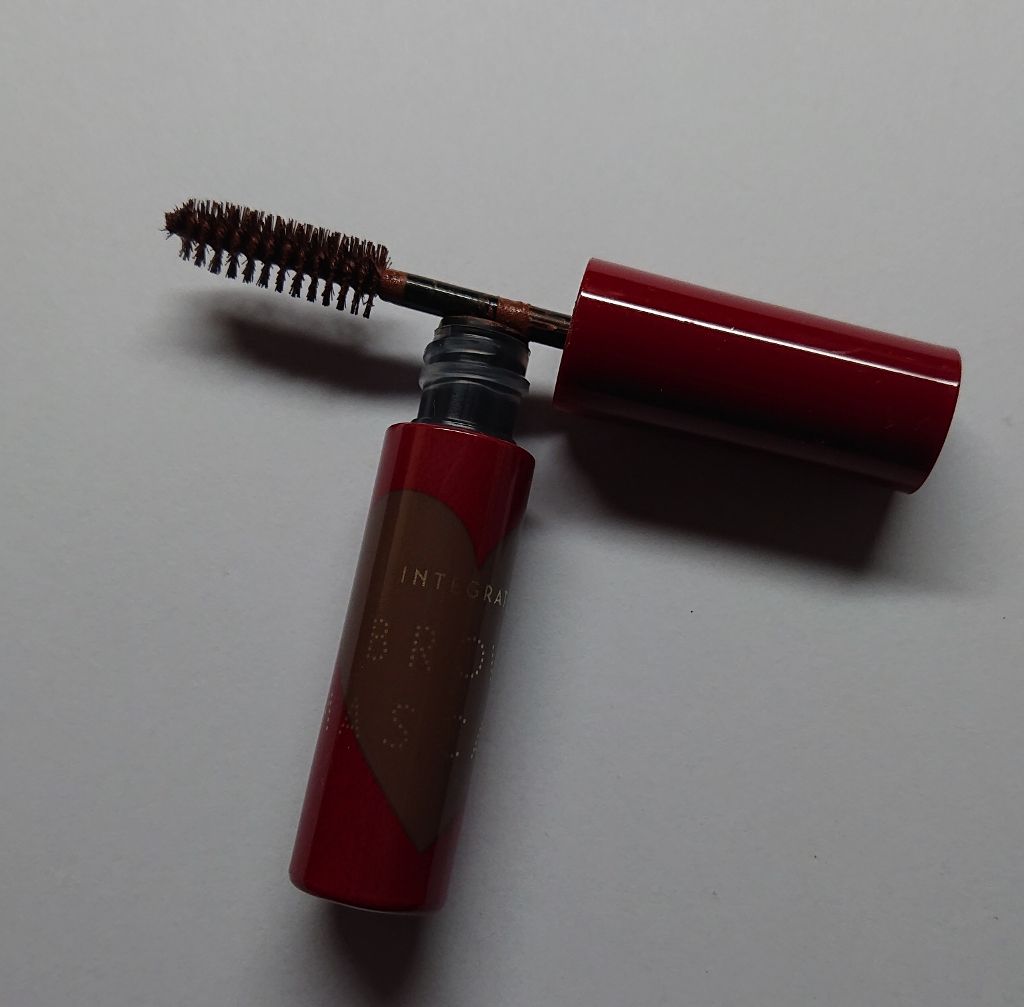 ニュアンスアイブローマスカラ/インテグレート/眉マスカラを使ったクチコミ（1枚目）