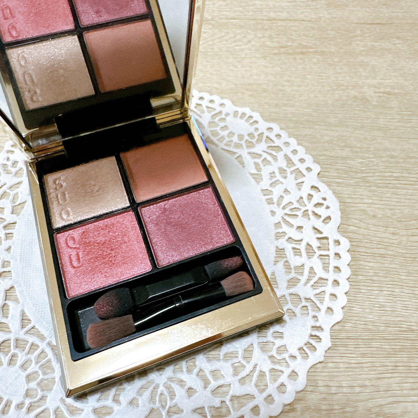 シグニチャー カラー アイズ/SUQQU/アイシャドウパレットを使ったクチコミ(2枚目)