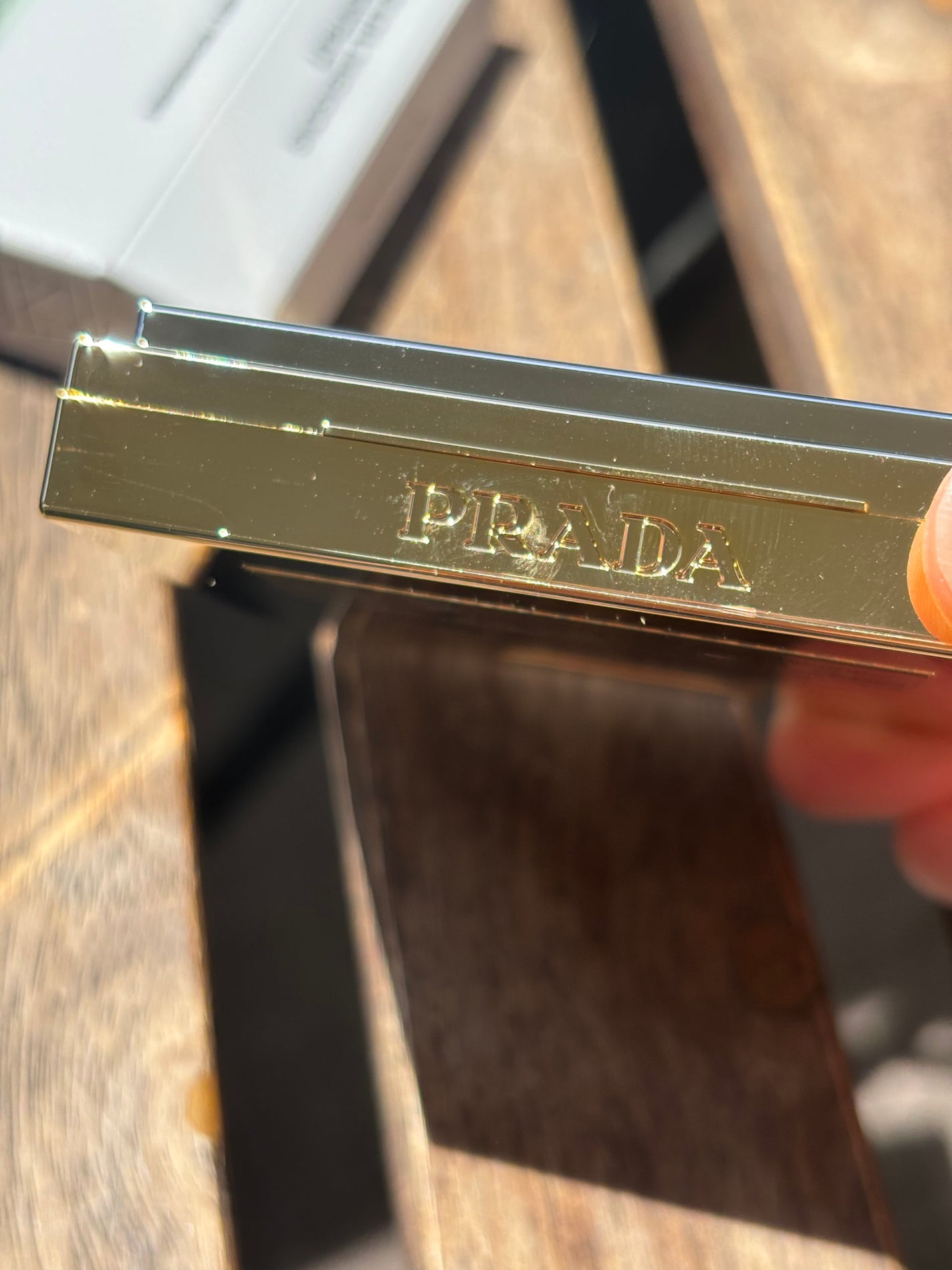 ダイメンションズ マルチエフェクト アイシャドウ/PRADA BEAUTY/アイシャドウパレットを使ったクチコミ(2枚目)