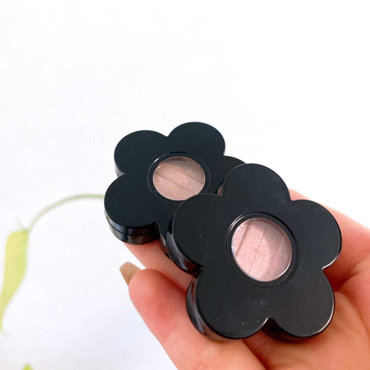 アイオープナー/MARY QUANT/単色アイシャドウを使ったクチコミ(2枚目)