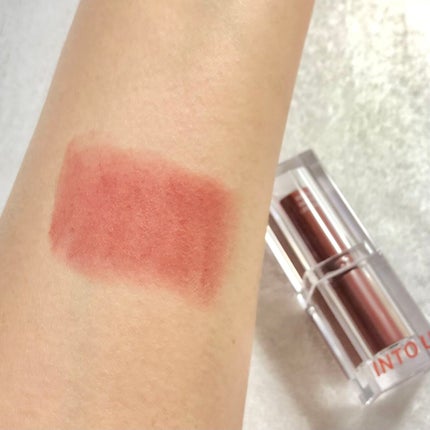 フェザーマットリップスティック/INTO U/口紅を使ったクチコミ(3枚目)