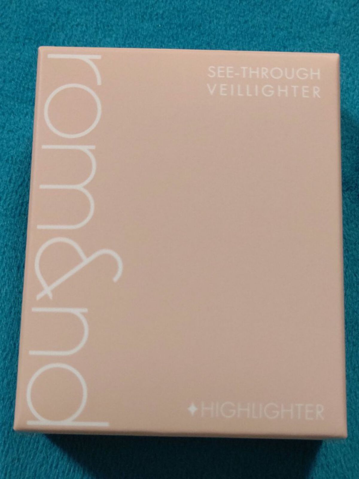 美しすぎるハイライト！ rom&nd ヴェールライター #01 sun kissed veil

愛用していたハイライトがバキバキになってしまったのでせっかくなので違うハイライト買ってみよ〜と色々探していたのですが、このハイライト、めちゃく