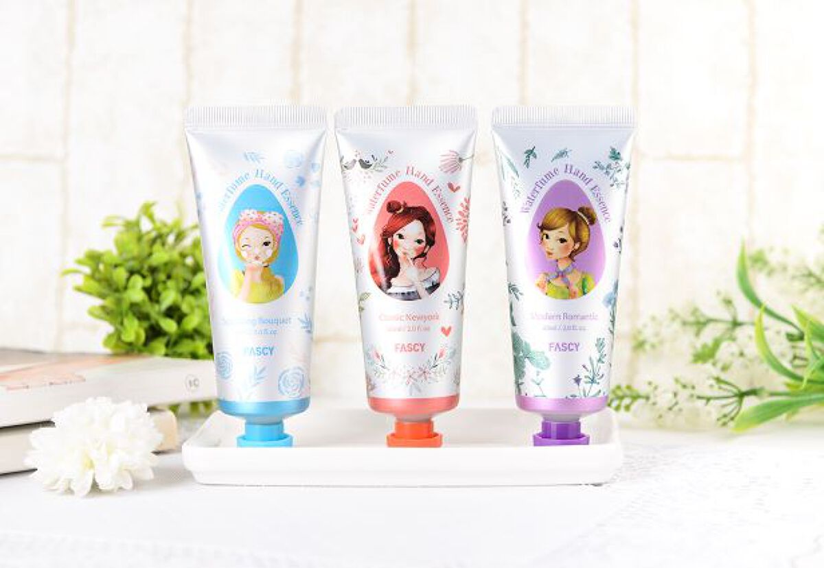 ウォーターフュームハンドエッセンス FASCY(パーシー)