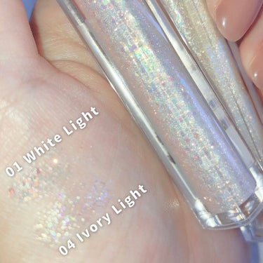 Flynn ライトキャッチャーリキッドグリッターのクチコミ「⌇ Flynn Lightcatcher Liquid Glitter 🌌
⁡
透明感たっぷり.....」（3枚目）