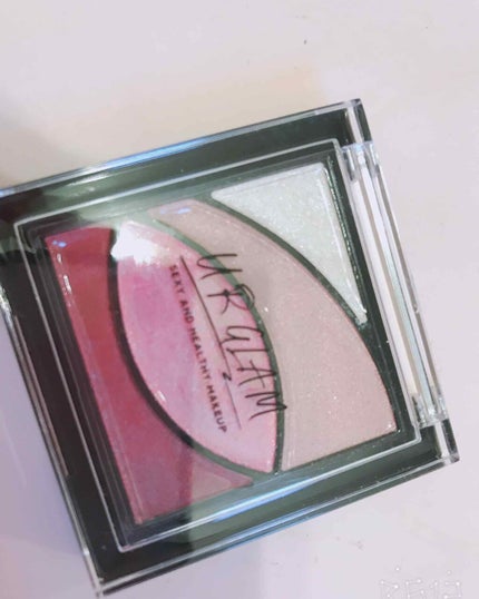 UR GLAM VELVET EYE COLOR PALETTE/U R GLAM/アイシャドウパレットを使ったクチコミ(2枚目)