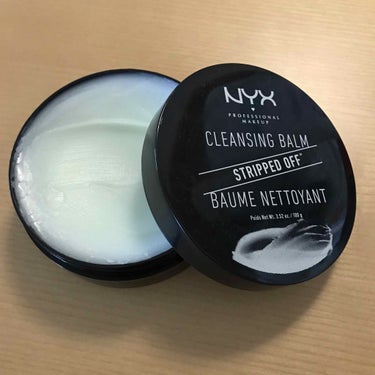 
NYX ストリップ オフ クレンジングバーム

クリームタイプのクレンジングを探している時に
たまたまlohacoで見ていて購入しました^_^‼️

あんまり口コミが見つけられなくて
試しに購入してみ