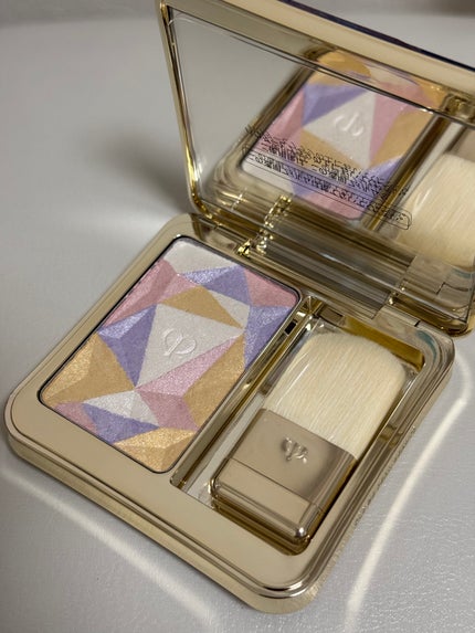 ル・レオスールデクラ /クレ・ド・ポー ボーテ/パウダーハイライトを使ったクチコミ(6枚目)