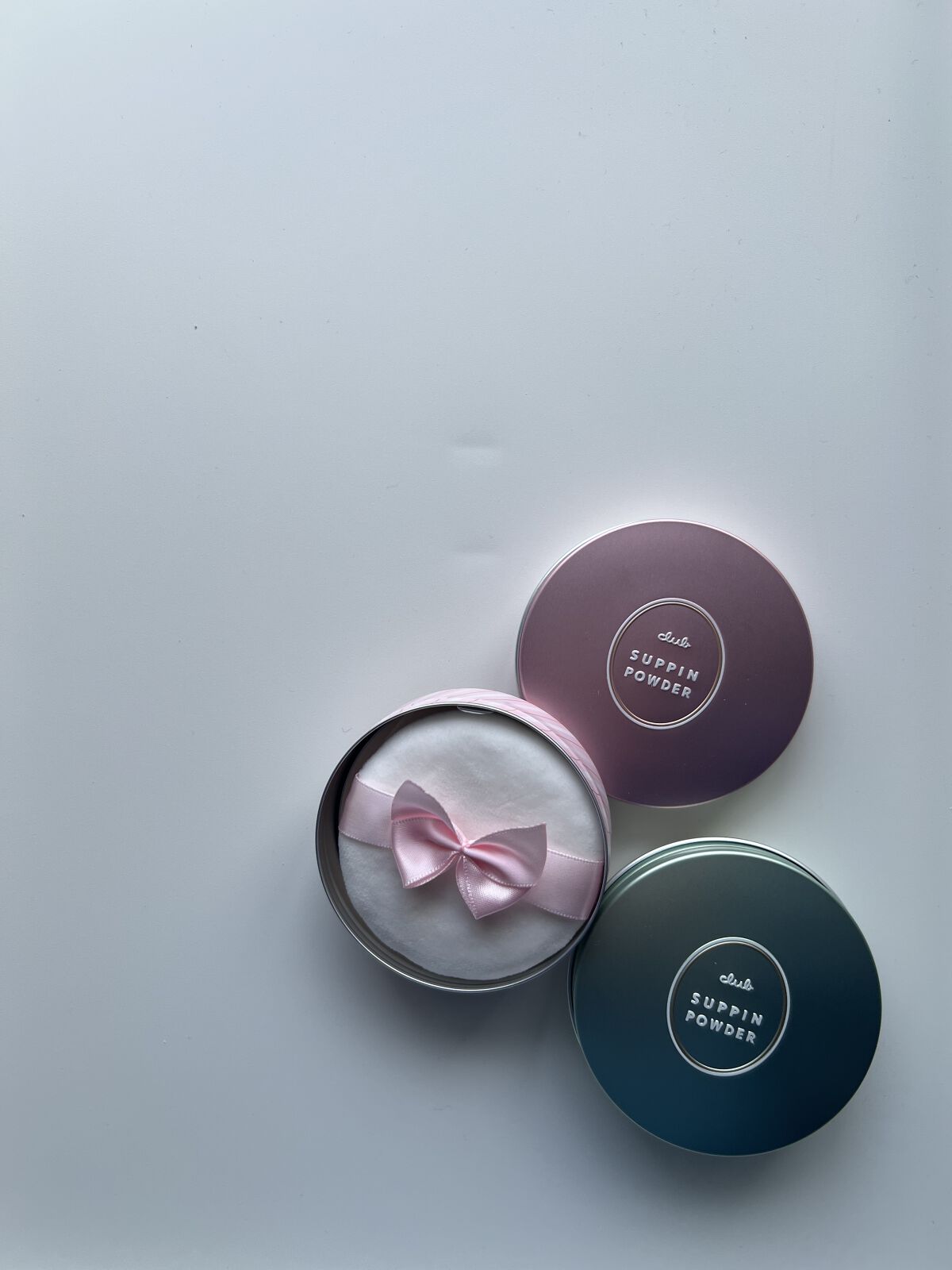 すっぴんパウダーC パステルローズの香り/クラブ/プレストパウダーを使ったクチコミ（2枚目）