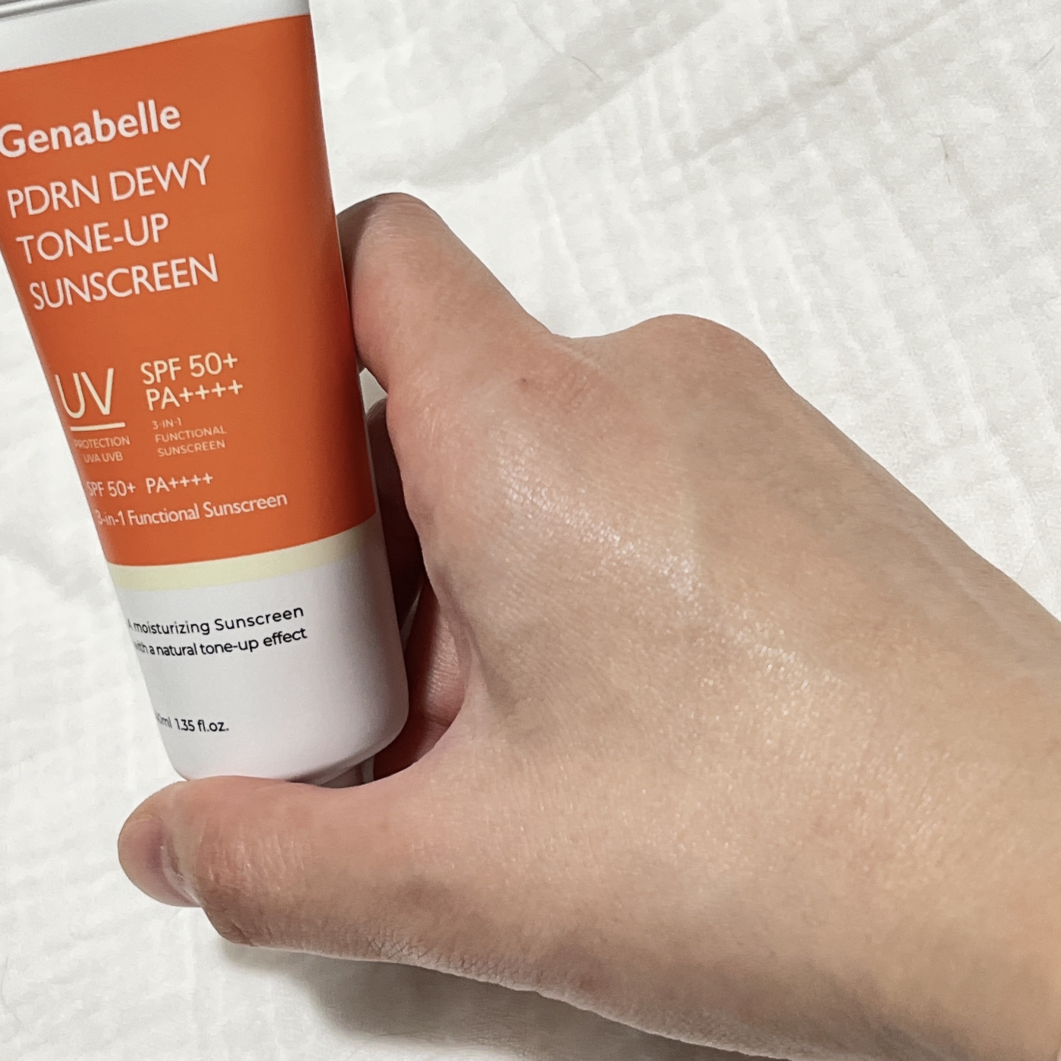 PDRNデューイートーンアップサンスクリーン/Genabelle/日焼け止めミルクを使ったクチコミ（2枚目）