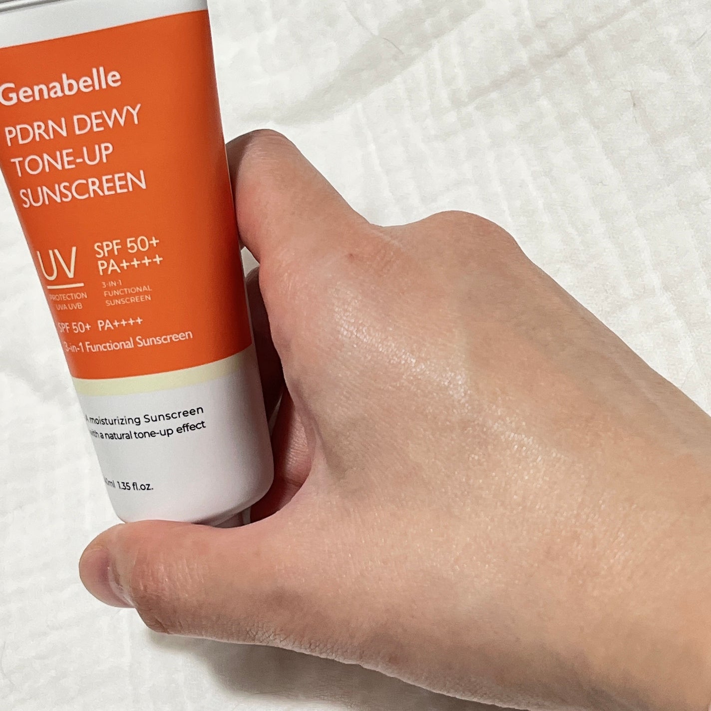 PDRNデューイートーンアップサンスクリーン/Genabelle/日焼け止めミルクを使ったクチコミ(2枚目)