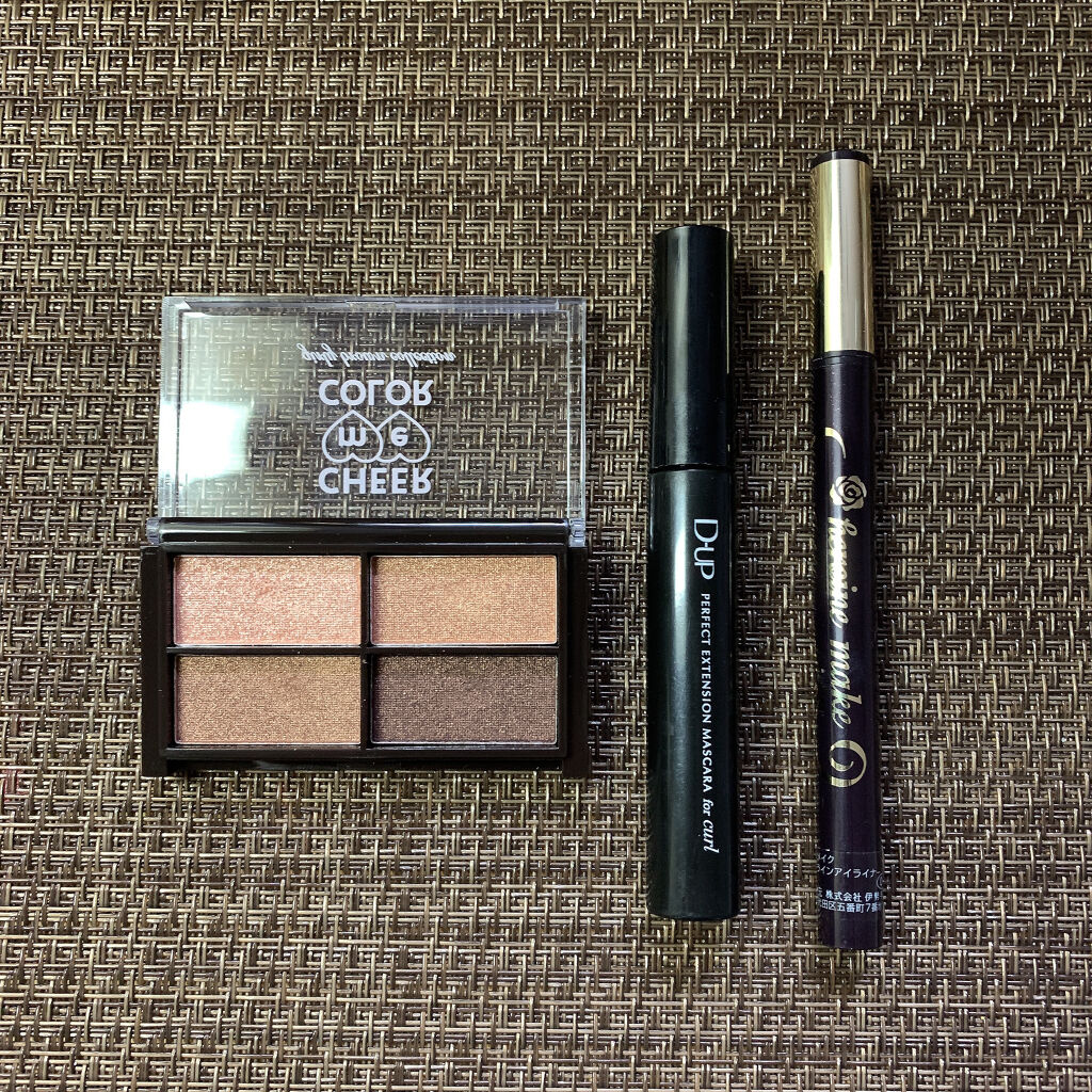 CHEER me COLOR アイシャドウ/セリア/アイシャドウパレットを使ったクチコミ（2枚目）