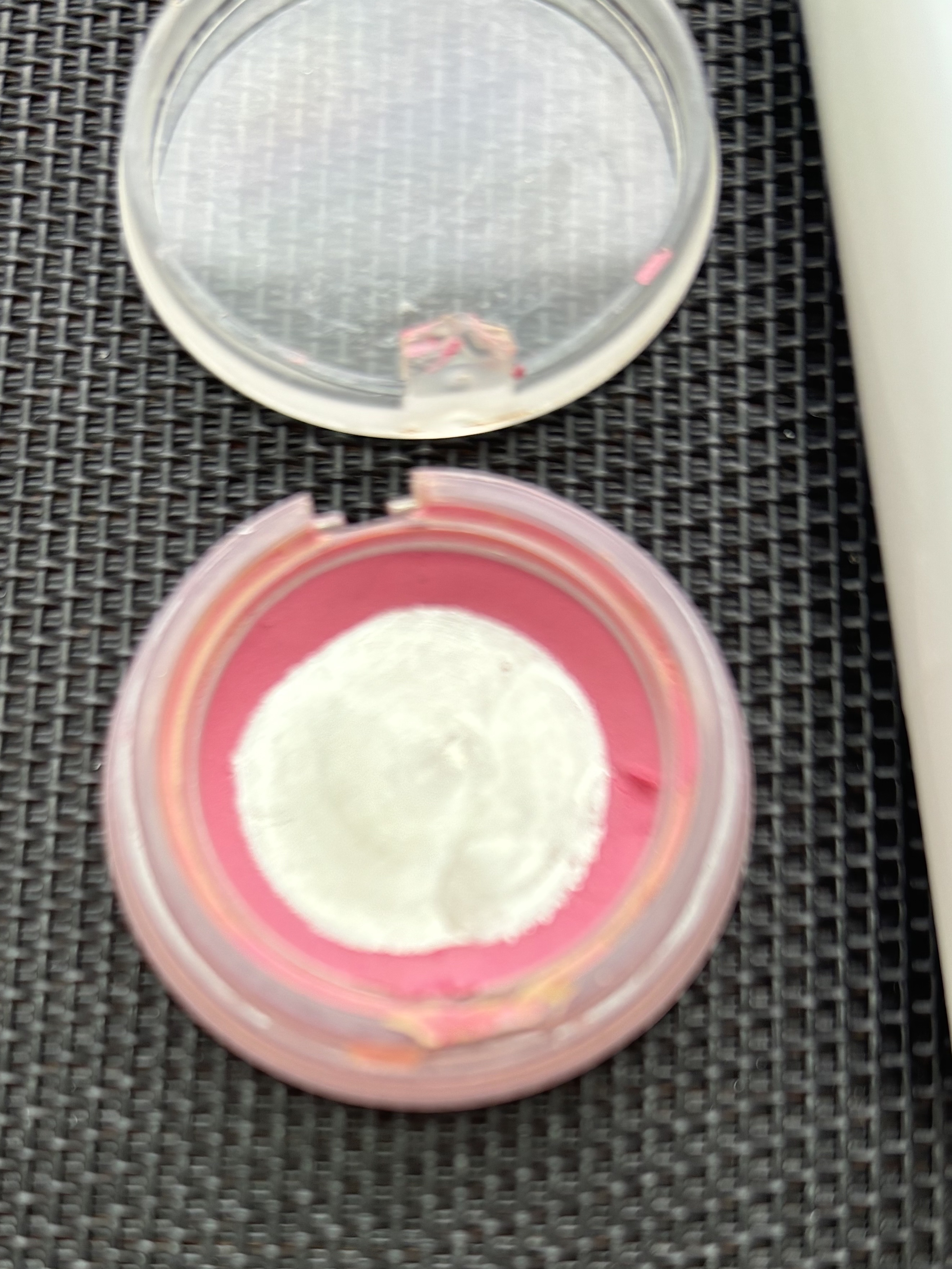 BWミリコスフレチーク/ビューティーワールド/ジェル・クリームチークを使ったクチコミ（2枚目）