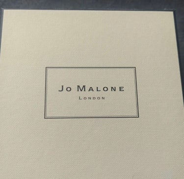 イングリッシュ ペアー ＆ フリージア センテッド ボディ パウダー/Jo MALONE LONDON/その他キットセットを使ったクチコミ（6枚目）