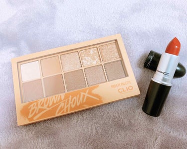 CLIO プロアイパレット
02 BROWN CHOUX


いろんなレビューを見ていてずっと気になっていたCLIOのパレットをついに買いました！
Qoo10で2000円くらい

ブラウンのアイシャドウ