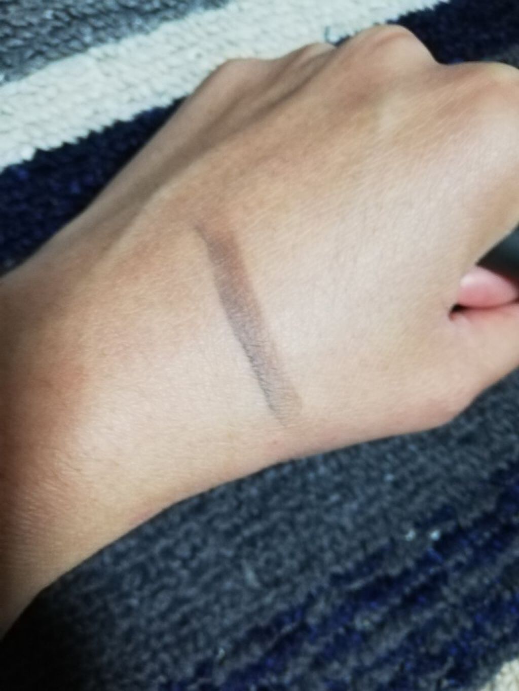 ツートンカラーアイブロウペンシル/GENE TOKYO/アイブロウペンシルを使ったクチコミ(3枚目)